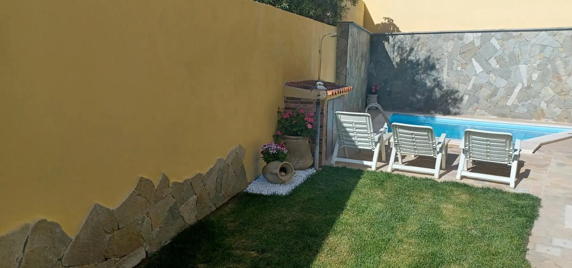 Exclusive Use Swimming Pool Available From June To September Cagliari Vakantiehuis